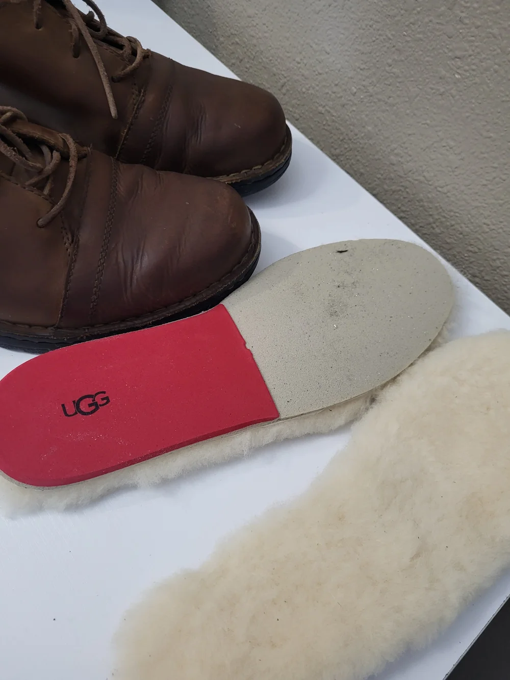 Mens Ugg Brown Leather Chukka Leighton Desert ankle Boot Size 10 Fleece Insert
